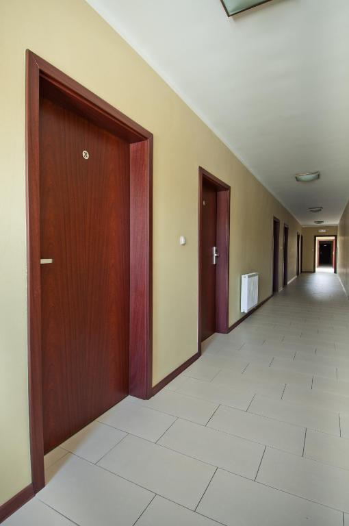 Hotel Grant Leszno  Bagian luar foto