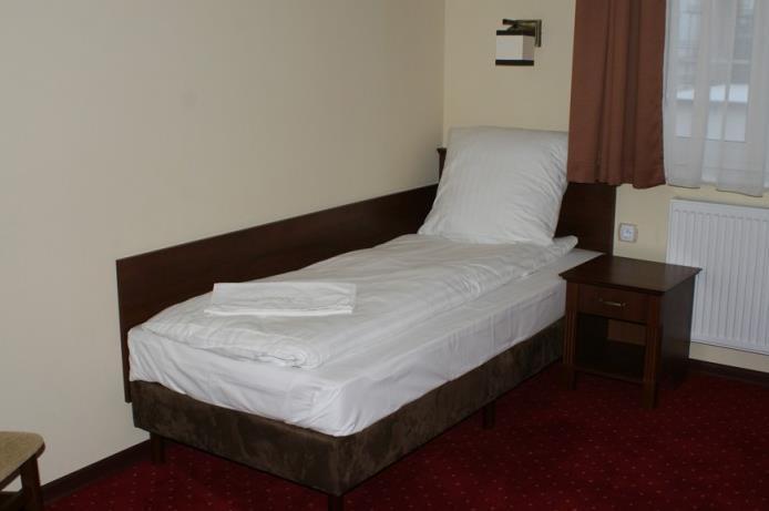 Hotel Grant Leszno  Bagian luar foto